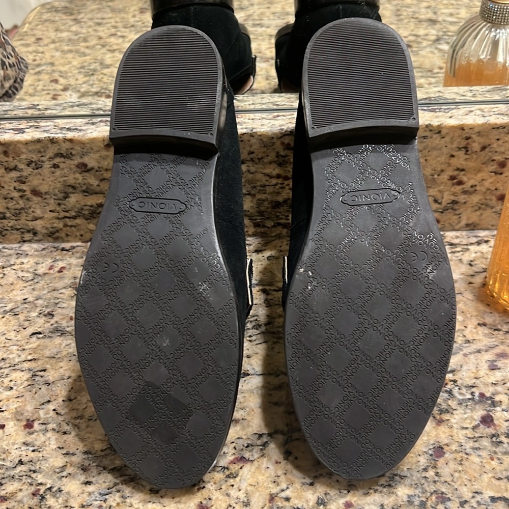 Vionic Avvy Embellished Orthotic Suede Crystal Embellished Loafer Size 9 - Picture 2 of 5